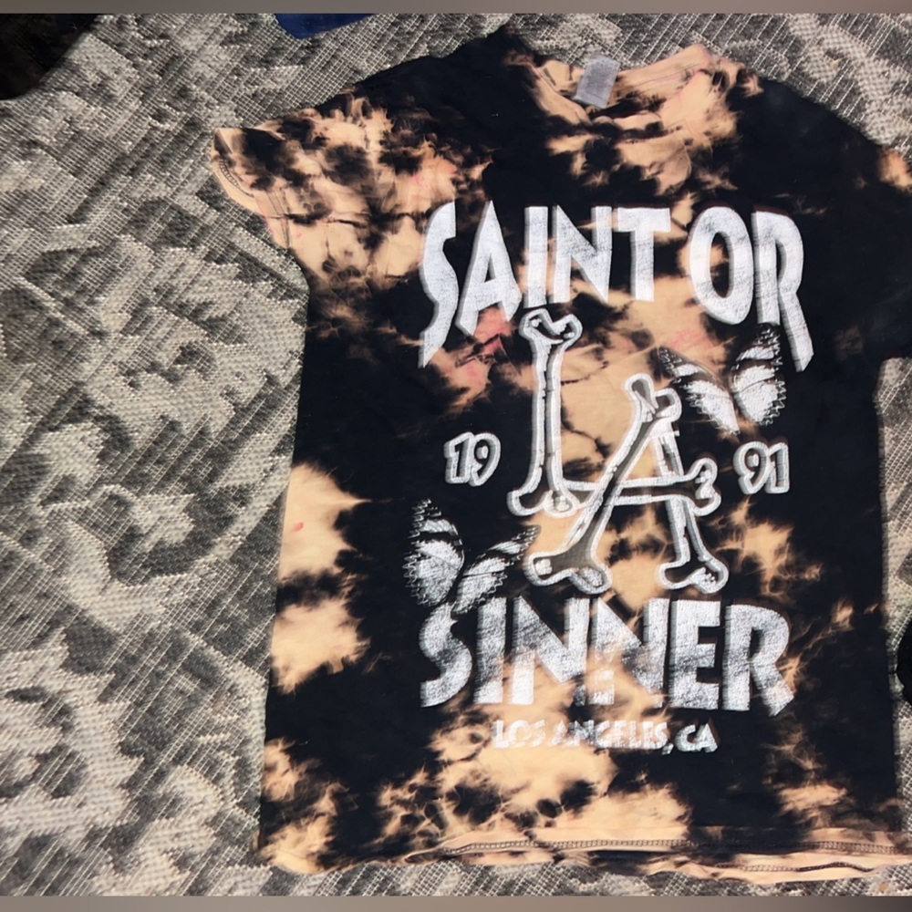 Gildan: Saint or Sinner
